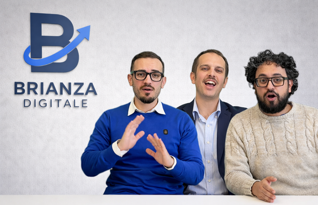 Immagine contatti vicino mappa